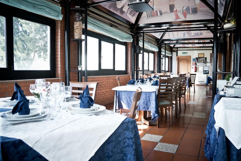 Hotel Artu Iglesias Esterno foto