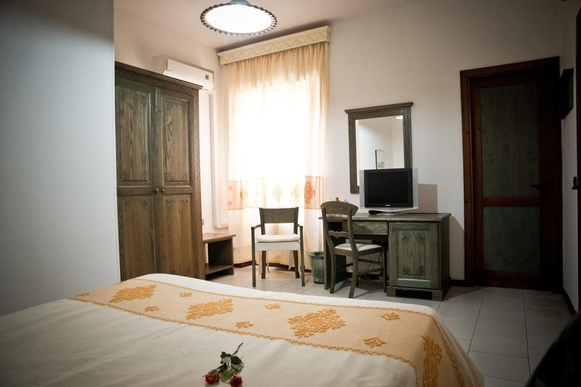 Hotel Artu Iglesias Esterno foto